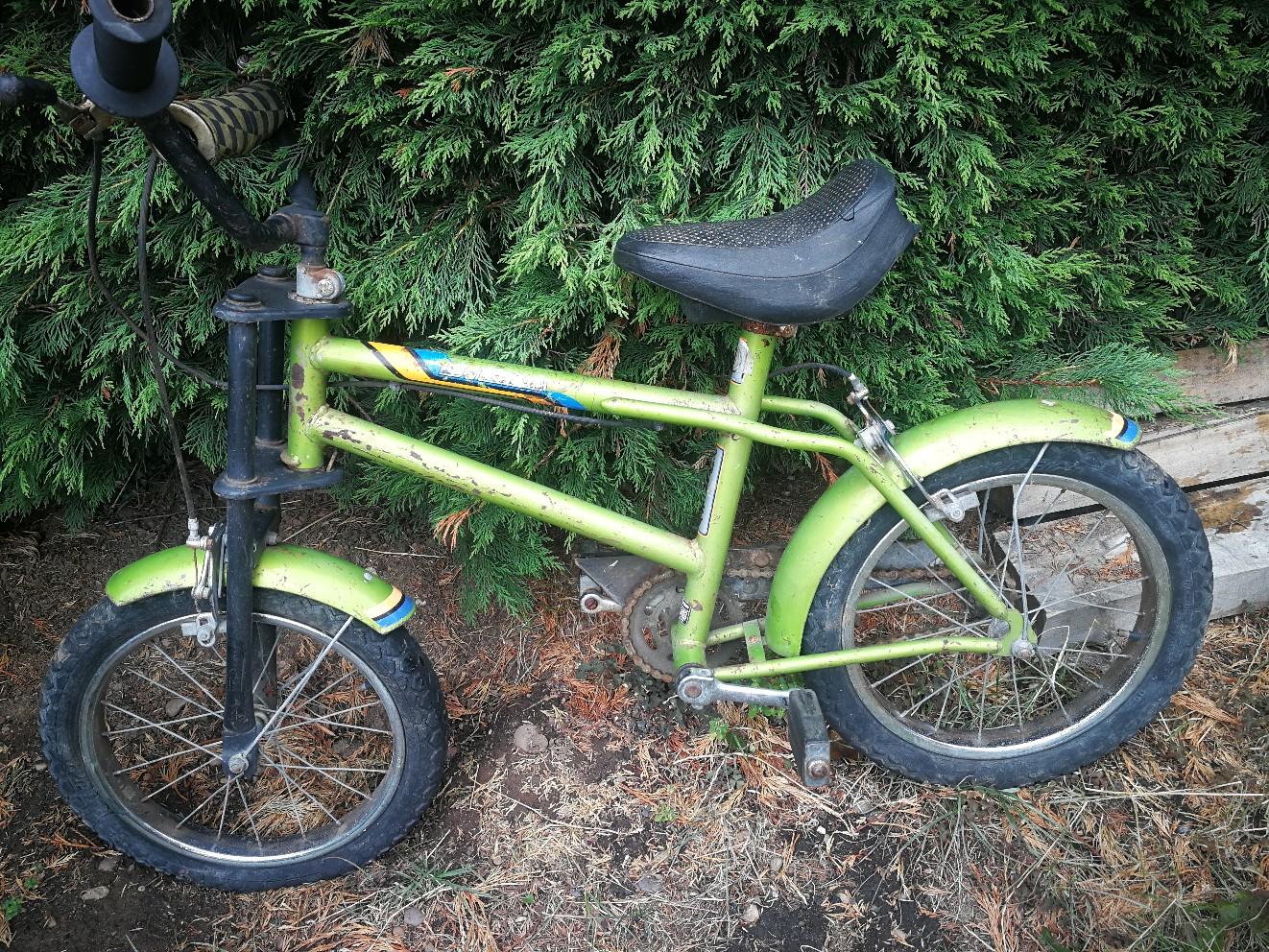 Raleigh best sale striker green