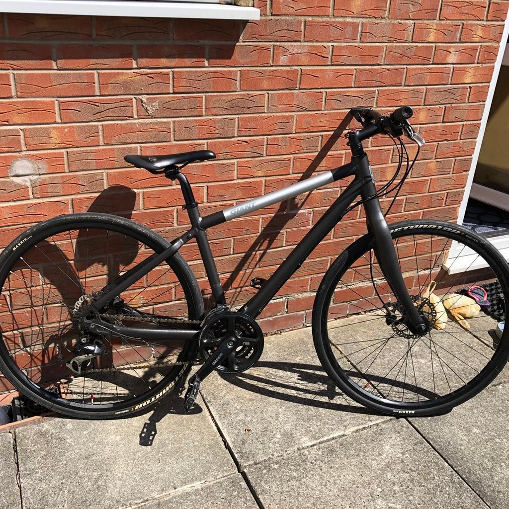 Giant seek 3 road/hybrid mountain bike in B78 Tamworth for €175.00 for