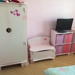 Little girls full bedroom furniture set, wardrobe, draw sets x2, bed frame, toy box, bedside table. Baby pink with hearts motif.
Bought from Kidsaw for over £500. Kidsaw specialise in furniture that is safe for children, this all fits together like a jigsaw and has no screws etc.
It’s 4 years old so has some wear, fading in areas, some of the boxes are damaged although hidden due to the style. Still looks beautiful 💗
Selling for a friend due to house move
Mattress not included