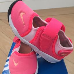 Bright pink little girls Nike Rift, size 8 and a half (8.5) or EU26.
Happy to post for P&P costs