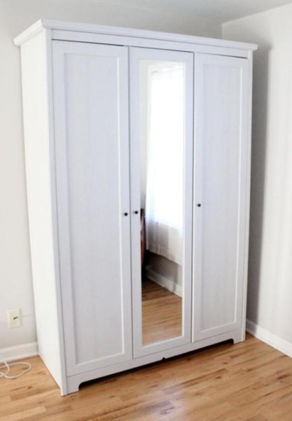Hemnes Ikea Kleiderschrank / Schrank in 6850 Dornbirn für 100,00 € zum Verkauf