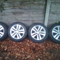 Few slight marks but generally good condition
2 good tyres and 2 need replacing
Fit most Vauxhalls including Astra, Vectra, Zafira