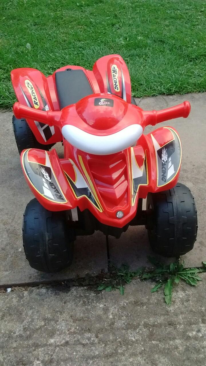 Battery quad bike online smyths