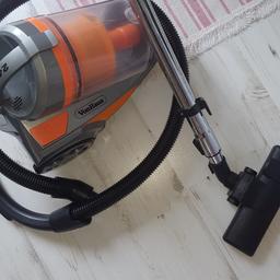 Excellent condition no tools just what you see in the photo. Brilliant suction. (Bagless)