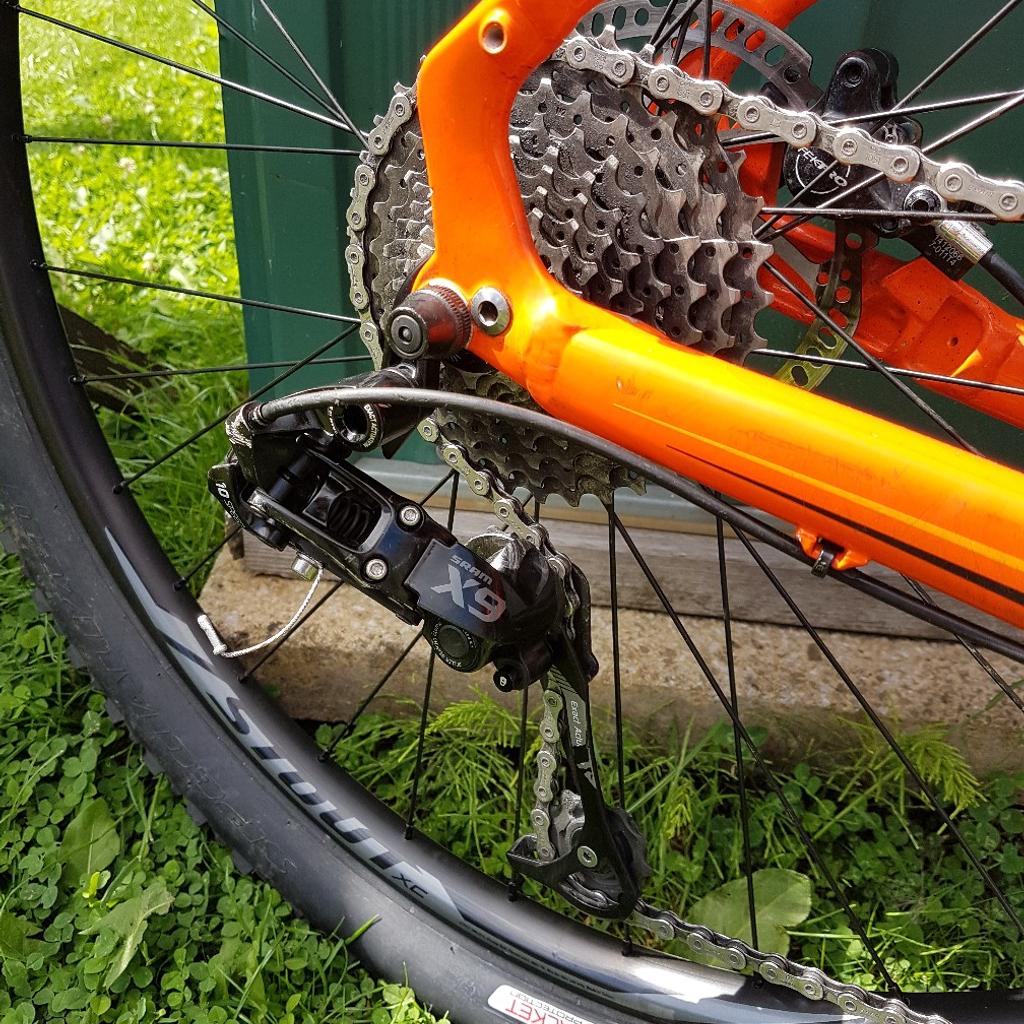 Specialized rockhopper pro evo mountain bike in DH7 Gilbert für £ 325