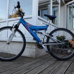 Saxon dual suspension men's mountain bike, with 21 Shimano gears.

Minimum seat height off ground: 34 inches.
Maximum seat height off ground: 36 inches.

Wheel base: 41 inches.

Wheel size: 26 inches.

Good condition, hardly used.

Collection only.