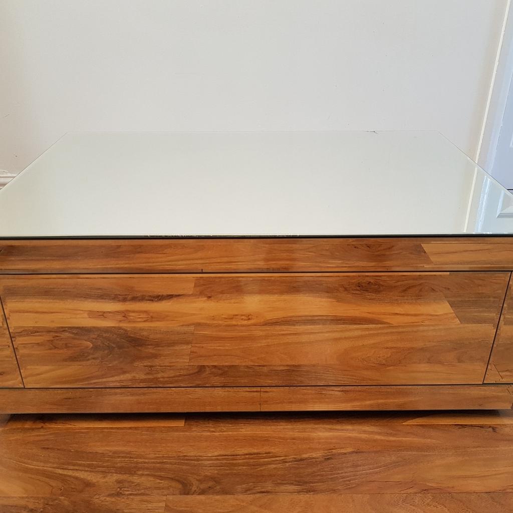 Dunelm Mirrored Coffee Table in HA2 Harrow for £70.00 for