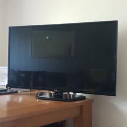 38 inch ( I think ha ) selling as moved and downsized. Really love the tv but a bit to big for my bedroom. Can deliver with a small fee depending where you are.  No silly offers 95 or vno
