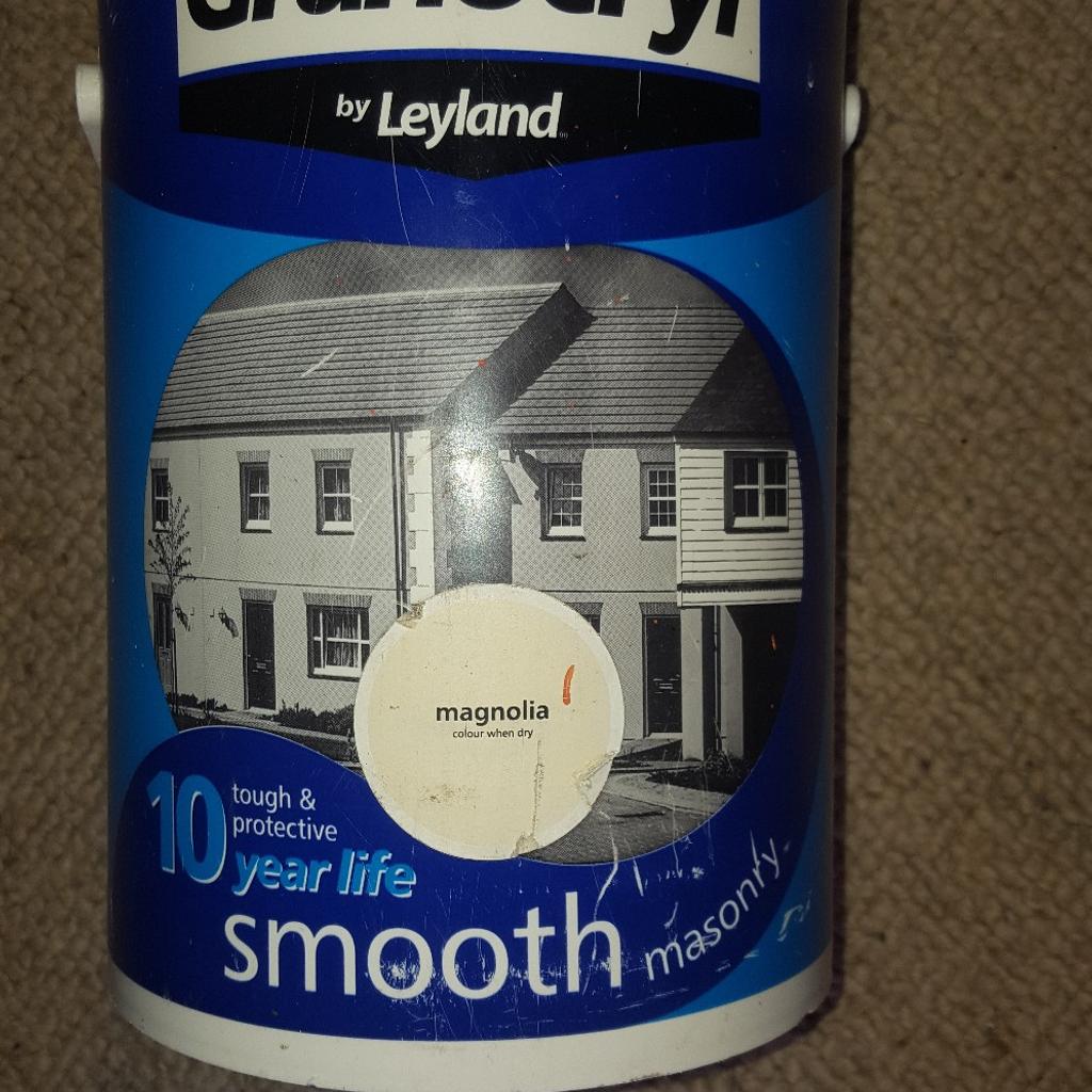 Leyland Exterior Masonry Paint Magnolia in DY10 Forest für 5,00 £ zum