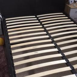 Brown leather effect king size bed
No mattress
Good condition ( slight bow in middle support but doesn’t affect use) from a smoke free home
Buyer to dismantle
Collection from wrexham