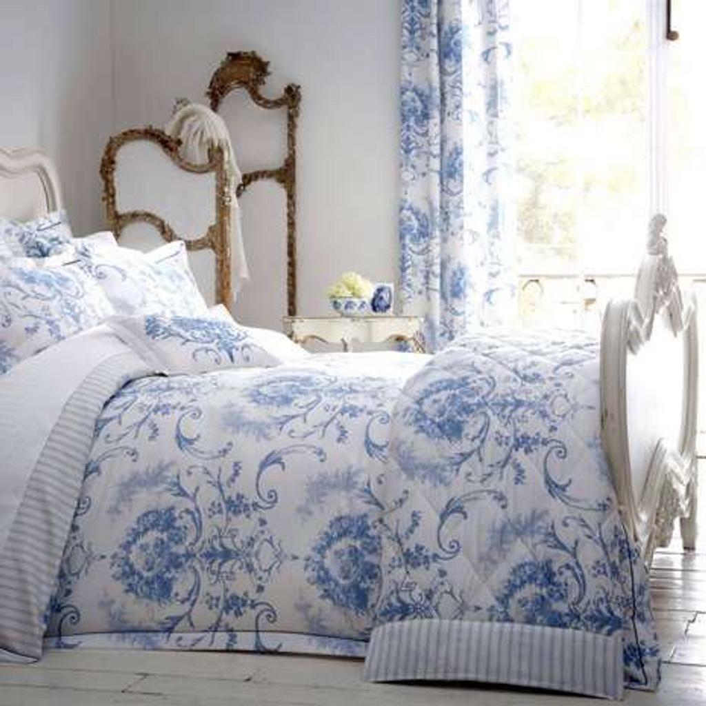 Dorma toile clearance blue oxford pillowcase