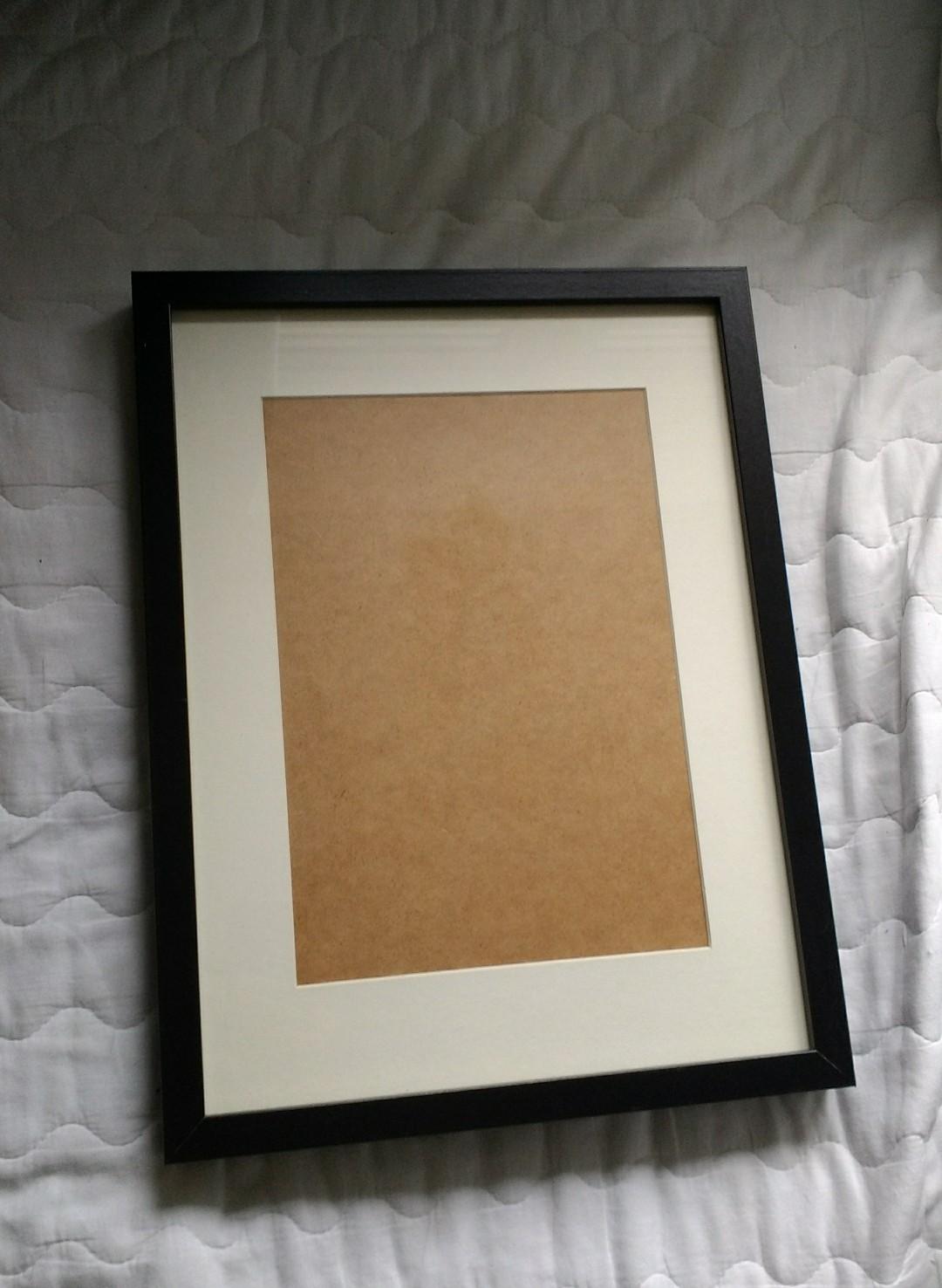 IKEA RIBBA 30x40 black frame in SE20 London Borough of Bromley für 2,00