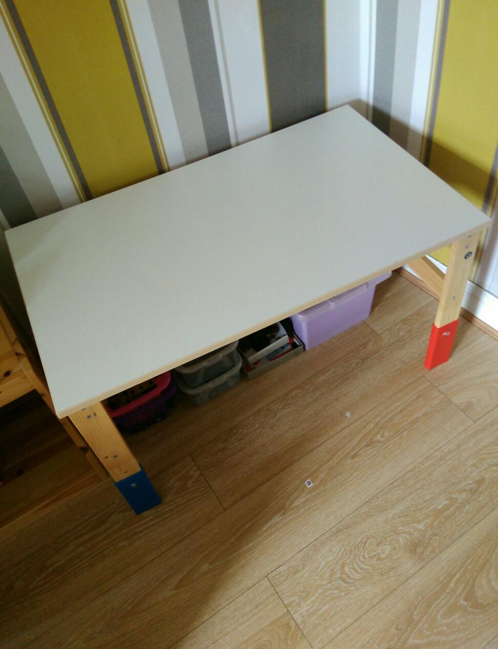 Ikea sansad table for children in Bolton für £ 20,00 zum Verkauf Shpock AT