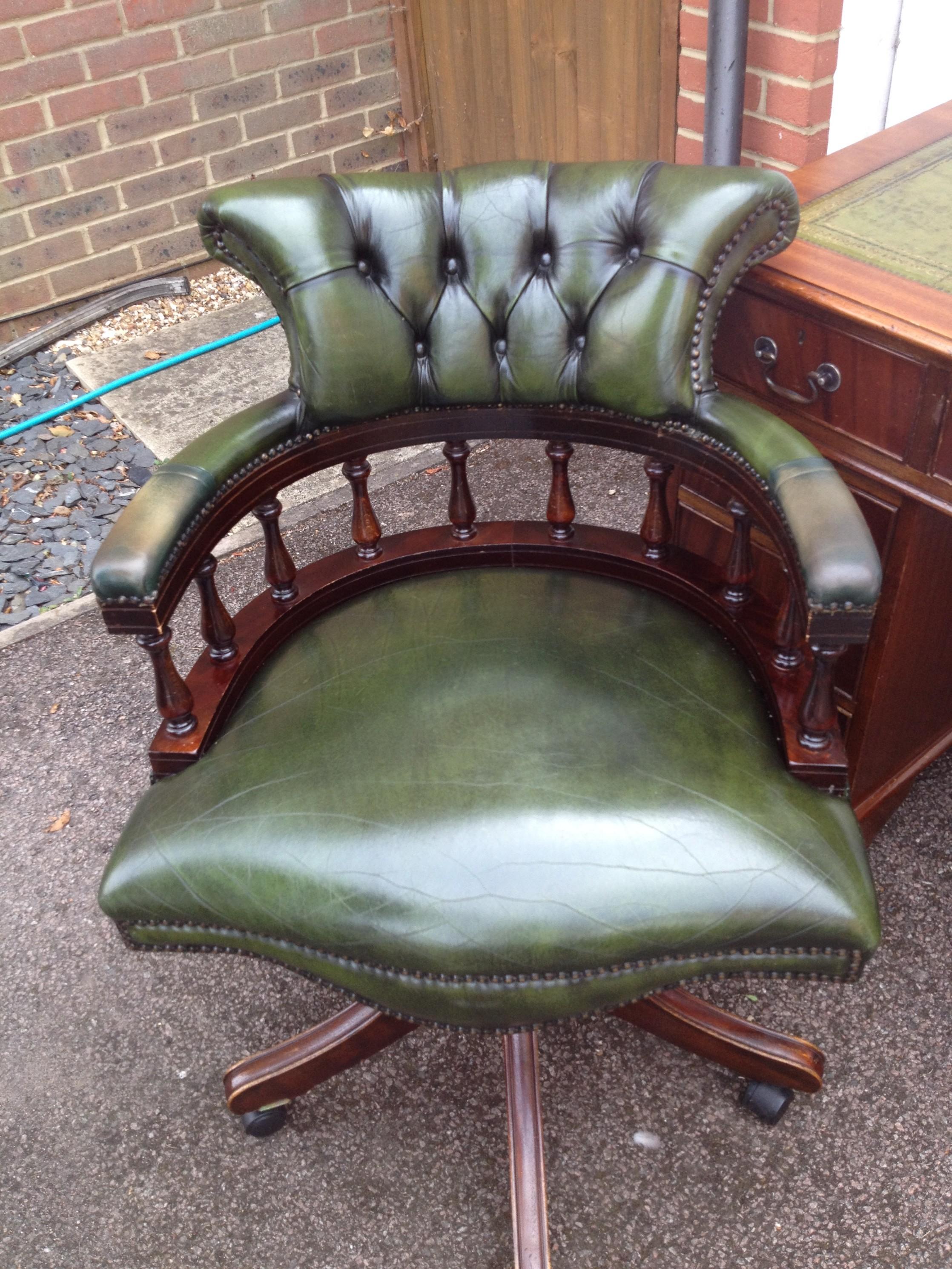 Chesterfield Captains Chair & Pedestal Desk in London Borough of