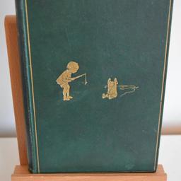 A Wonderful Copy Of 'Winnie-The-Pooh' By A.A. Milne With Illustrations By Ernest H. Shepard

Publication: Metheun & Co (London) Sixth Edition 1928

Size: 19.5cm x 13.5cm x 2cm Or 7.5' x 5.5' x 1'

Condition: Clover Has Slight Wear And Tear At The Edges Of The Spine And Front Cover Corners, Spine Is Starting To Become Loose But Still Readable, Slight Yellowing To Pages But Overall Good Condition

Please Message Me Before Purchase If You Would Like This Posted

See My Profile For More Art & Books