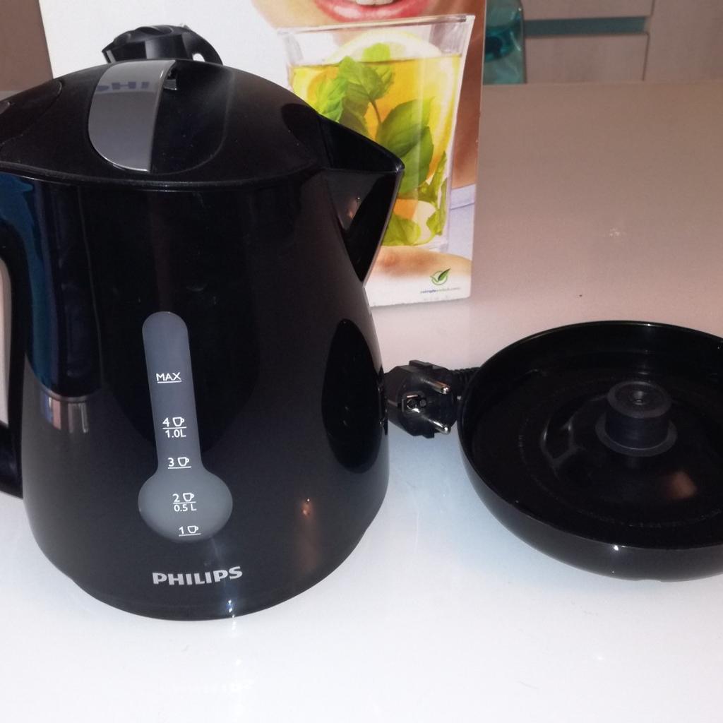 Philips HD4646/70 Bollitore, Nero/Argento, 1.5 l