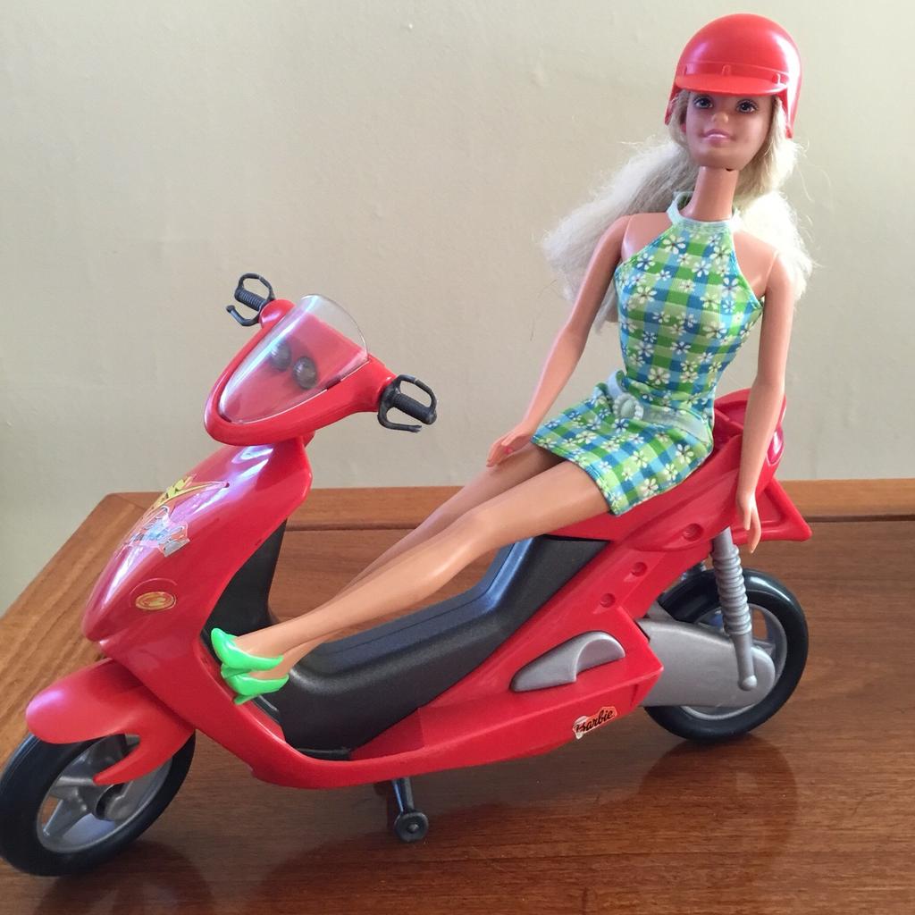 barbie twistable scooter