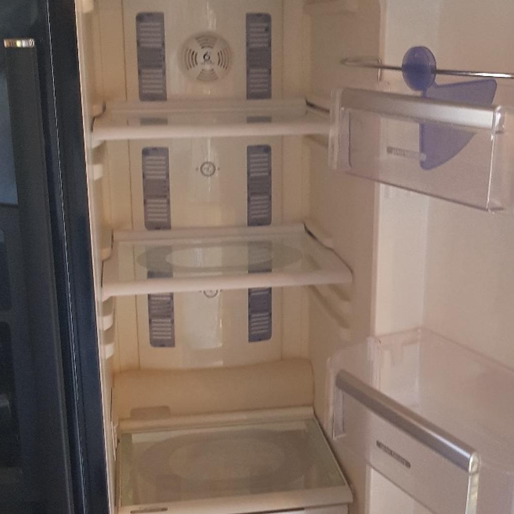 Whirlpool American fridge freezer in DA11 Gravesham für £ 300,00 zum