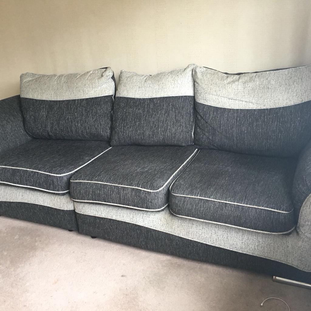 Large corner sofa in Kirklees für £ 150,00 zum Verkauf Shpock AT