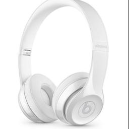 Beat solo wireless in good working condition in white no box, no aux cable.