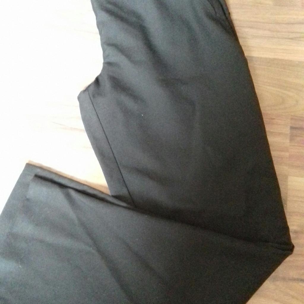 Girls black school trousers brand new only tried on no tag (not skinny leg ) adjustable waist £2.50 collect only.