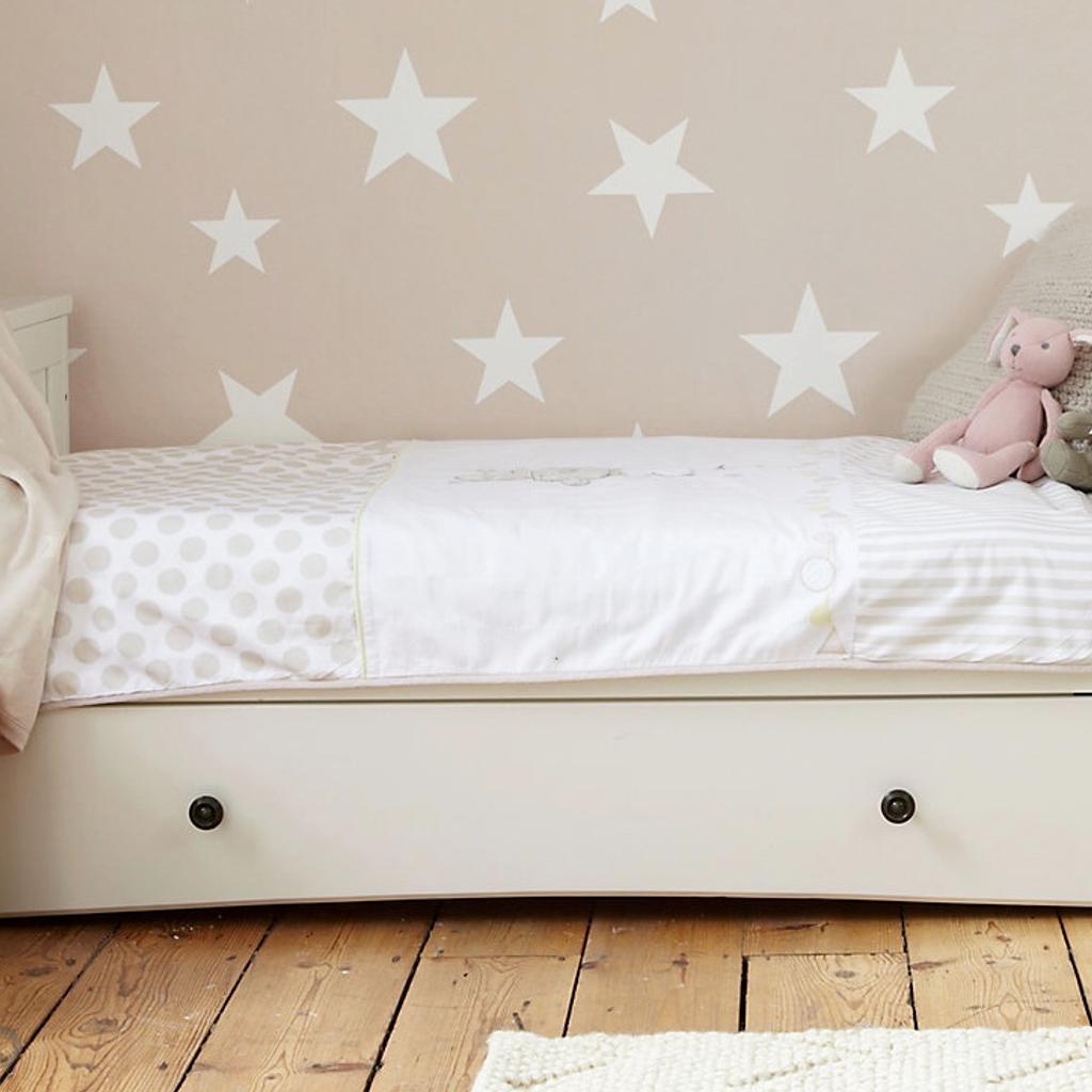 Mothercare Harrogate Cot Bed Almond in TW2 London for £150.00 for