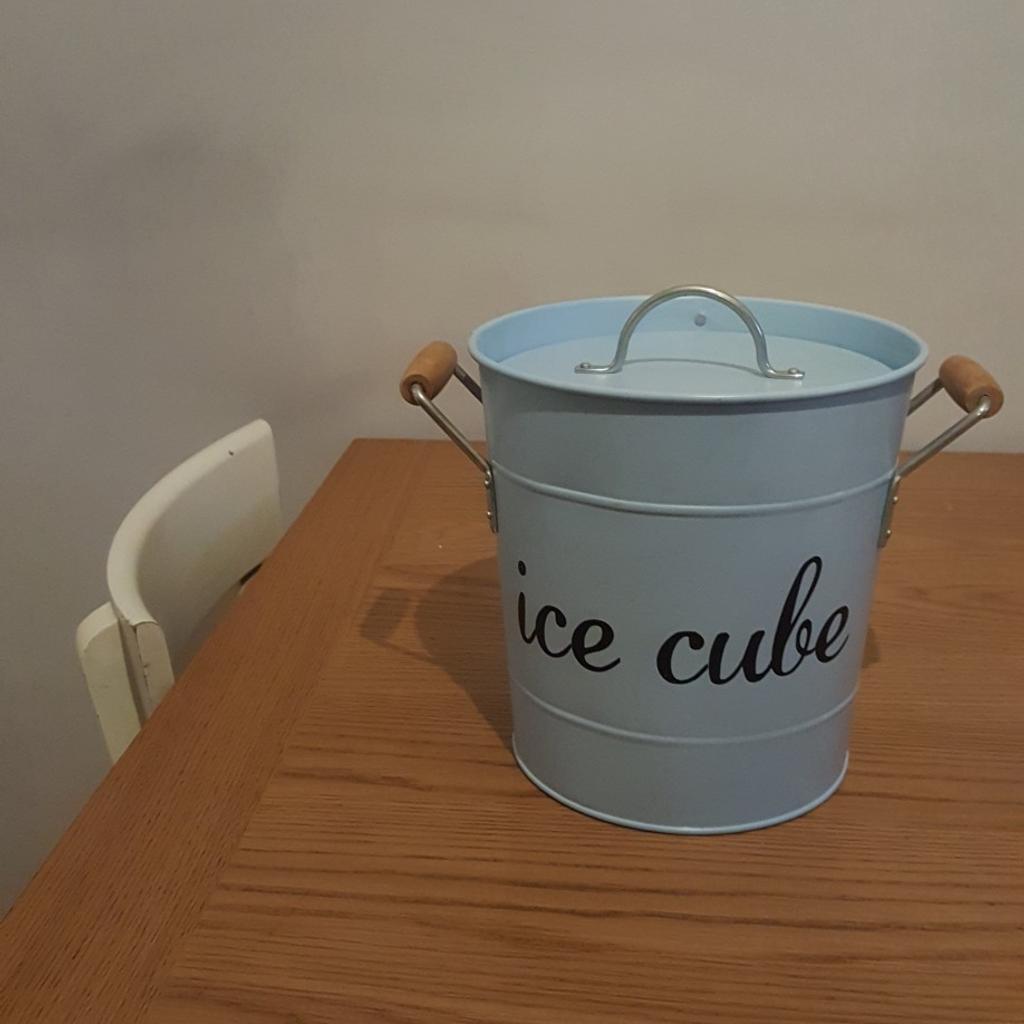 Vintage style ice bucket in WV1 Wolverhampton für £ 5,00 zum Verkauf