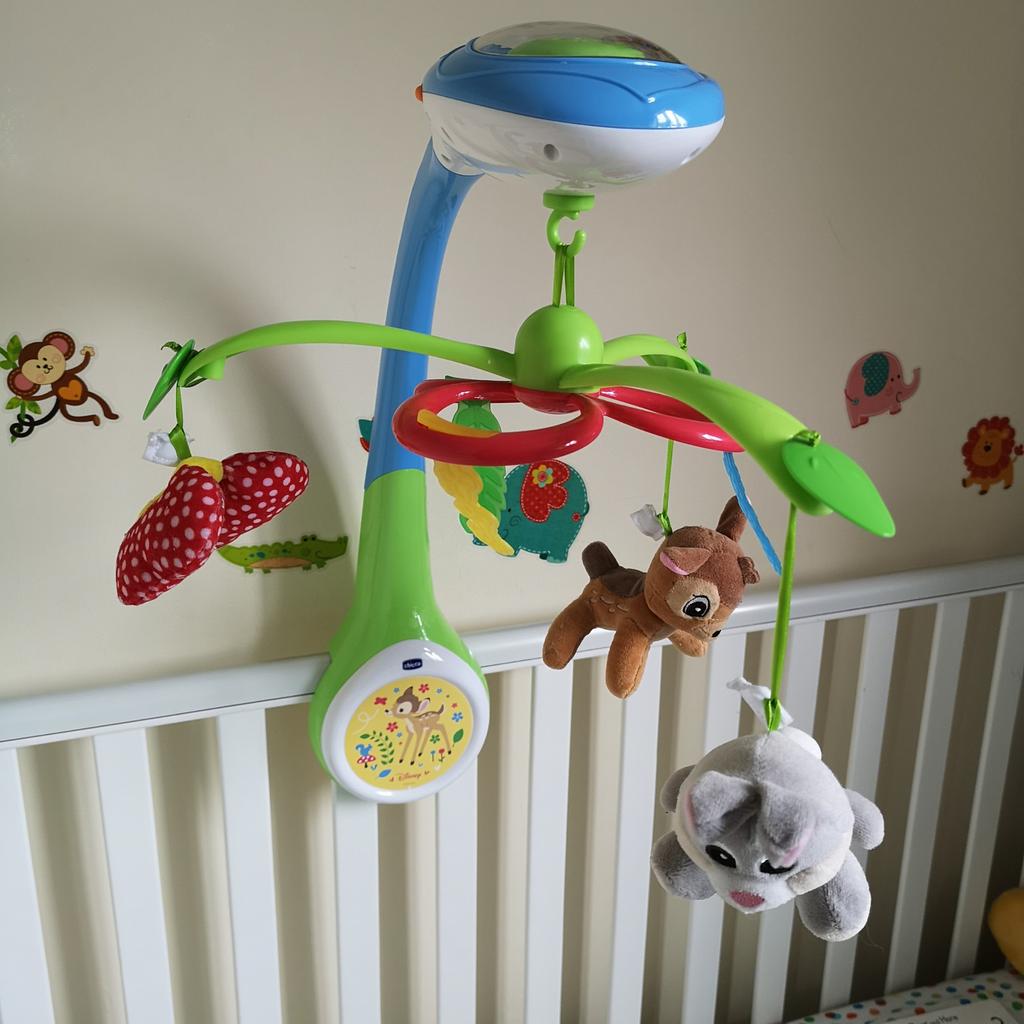 Chicco bambi cot store mobile