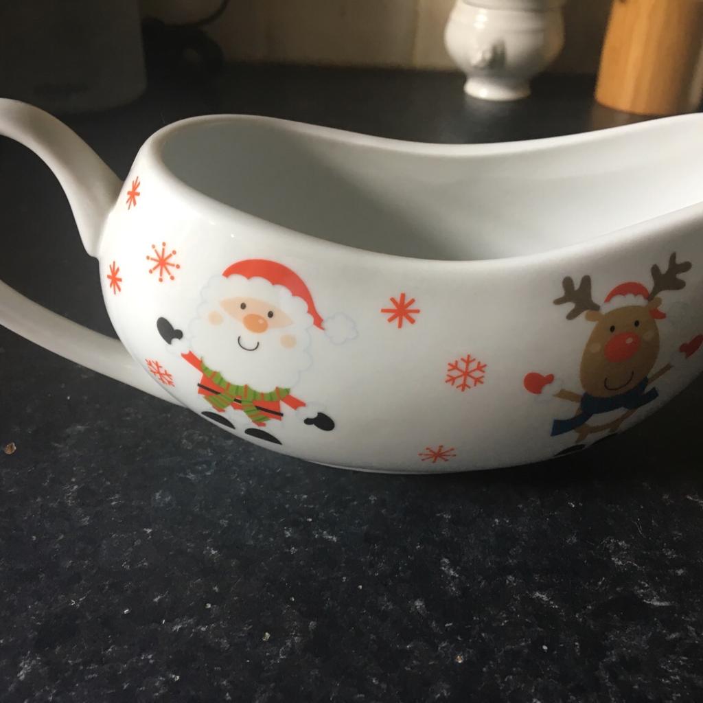 Christmas gravy boat in SM6 Sutton für 1,00 £ zum Verkauf Shpock DE