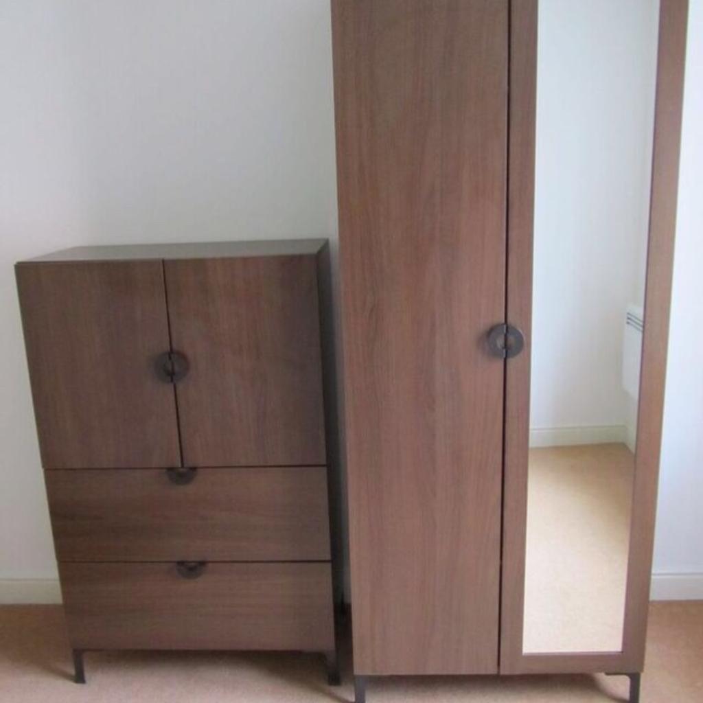 Wardrobe & Chest of Drawers Duo in E3 Hamlets für 60,00 £ zum Verkauf