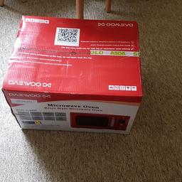 BRAND NEW NEVER USED - Red Retro microwave