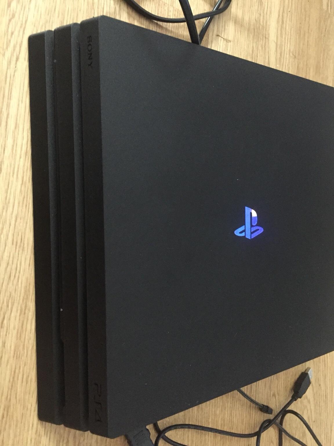 PS4 pro console plus controller in Sevenoaks für £ 250,00 zum Verkauf ...