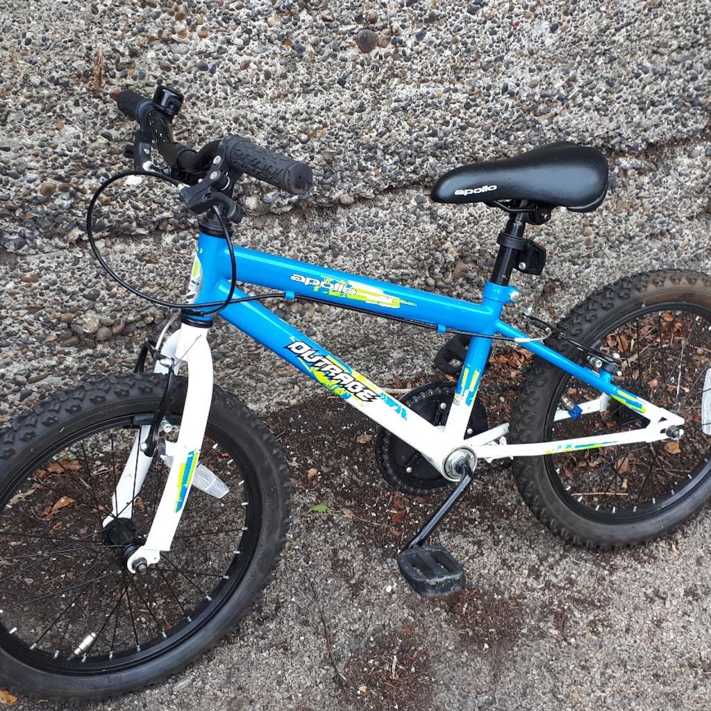 Kids bike Halfords Apollo Outrage 18