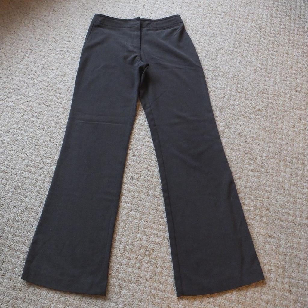 TRUTEX Grils Grey School Trouses 24 Reg in CV3 Coventry für 1,00