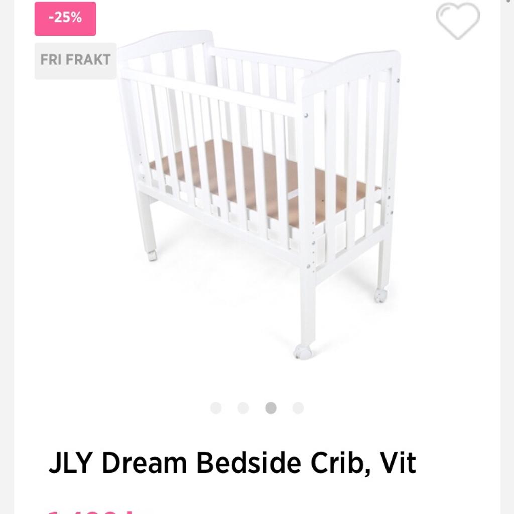 Jly bedside outlet crib