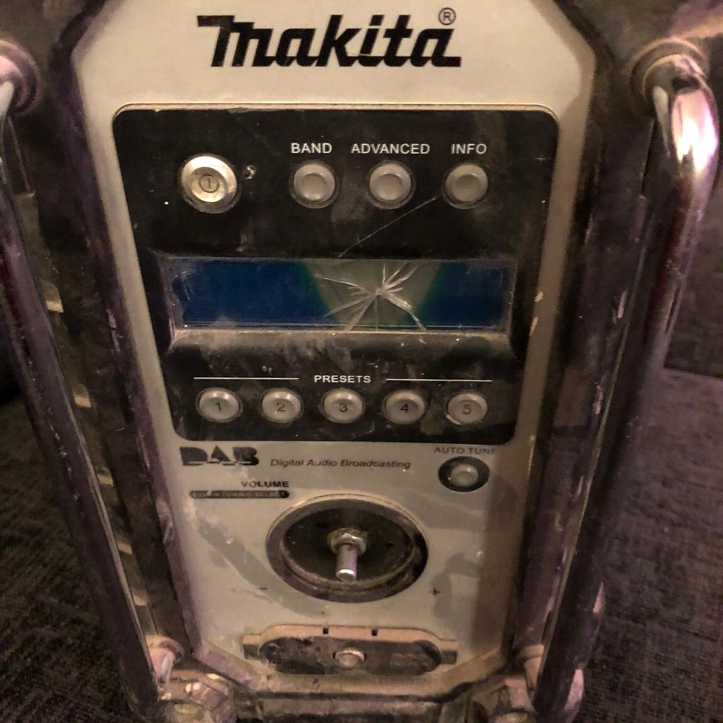 Makita DMR104 18v jobsite Cordless DAB radio
Battery or mains operated
Working with the following issues.
Cracked screen, works fine and can change station but cannot see what station on.
Volume switch missing but can still turn up and down no problem and screw off handle missing, that just needs a screw.
Don’t ask last price, lowest price or still available just make offer if interested
Collection only
Messers will be permanently blocked from any future items I have for sale