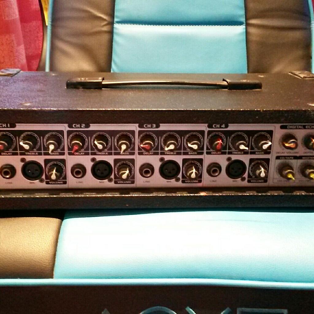 Amp + 100 watt speakers + stands & leads in BN3 Hove für 80,00 £ zum Verkauf Shpock DE