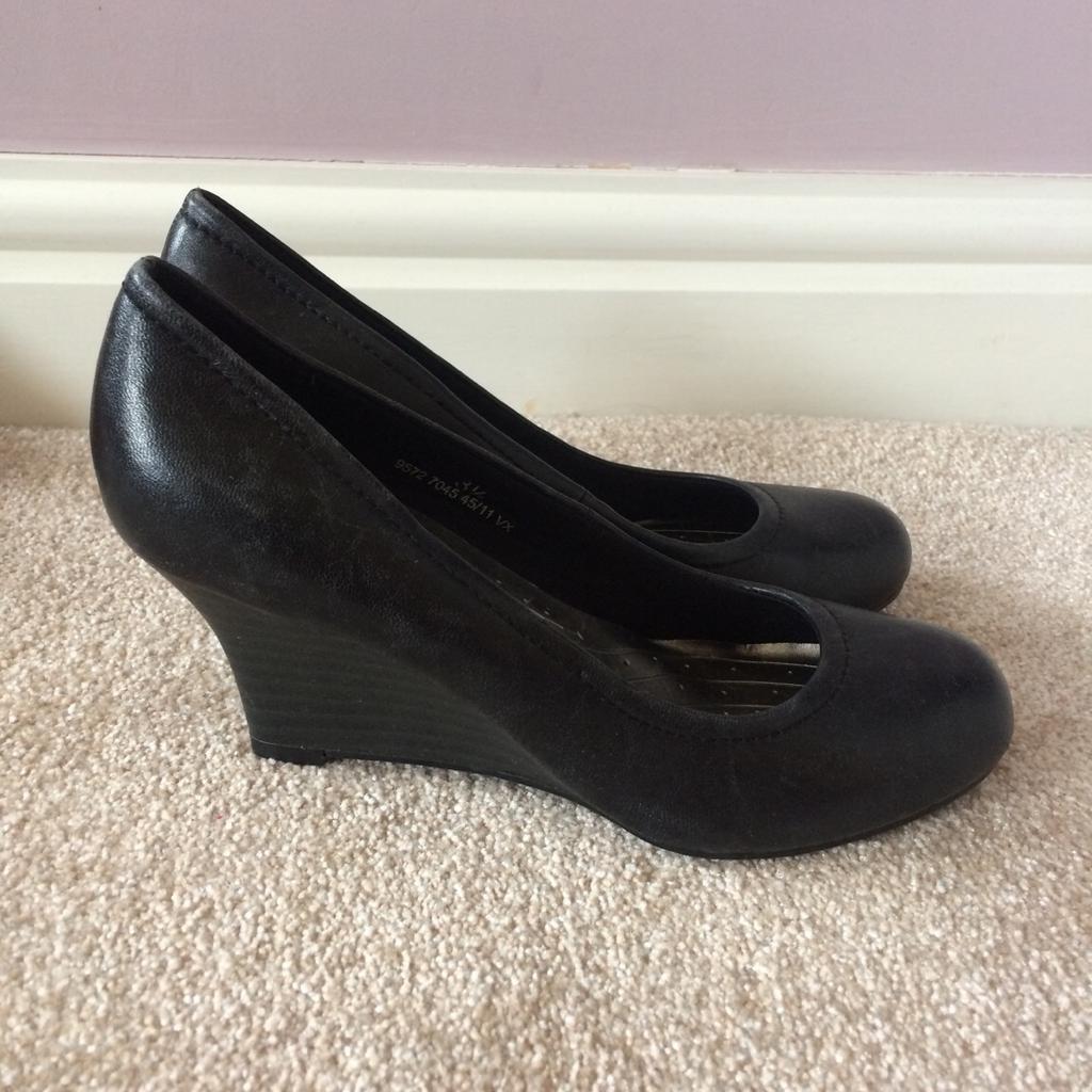 M and s sale wedge shoes