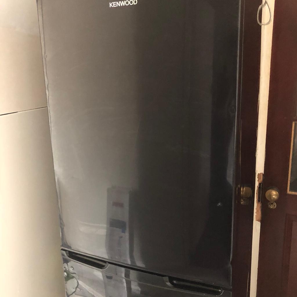 Kenwood fridge freezer in Luton für £ 69,00 zum Verkauf Shpock AT