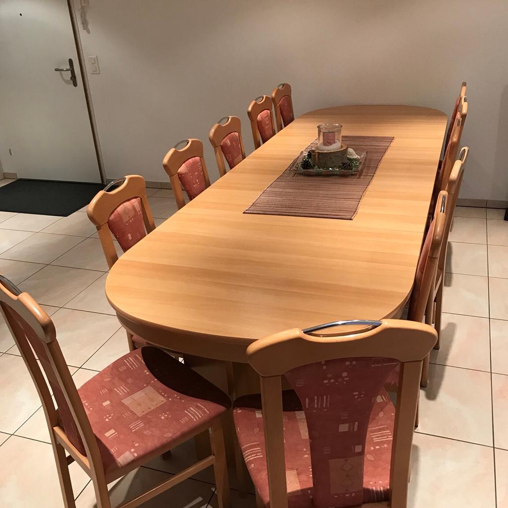 Esstisch ausziehbar (160360cm) und 12 Stühle in 9471 Buchs (SG) für