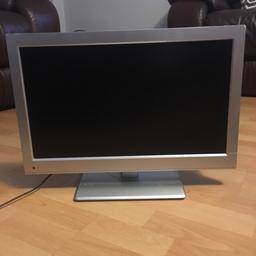 ~Barely used working TV
~Remote missing however can be controlled by buttons behind tv + universal remote could be bought if remote is necessary 
~perfect for use as a monitor 
~HDMI, USB, VGA, PC-IN, SCART and Headphone ports on the back of the TV