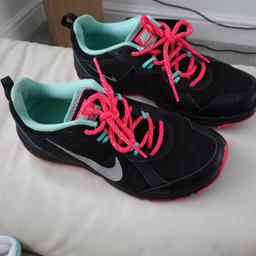 Women's Nike trainers size 5.5. Used but very good condition
