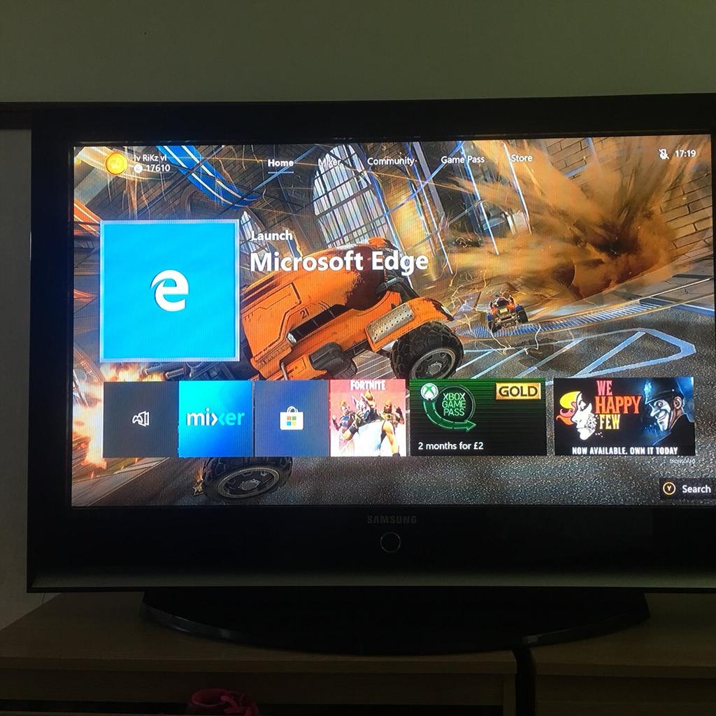 40-inch-tv-in-harlow-for-80-00-for-sale-shpock