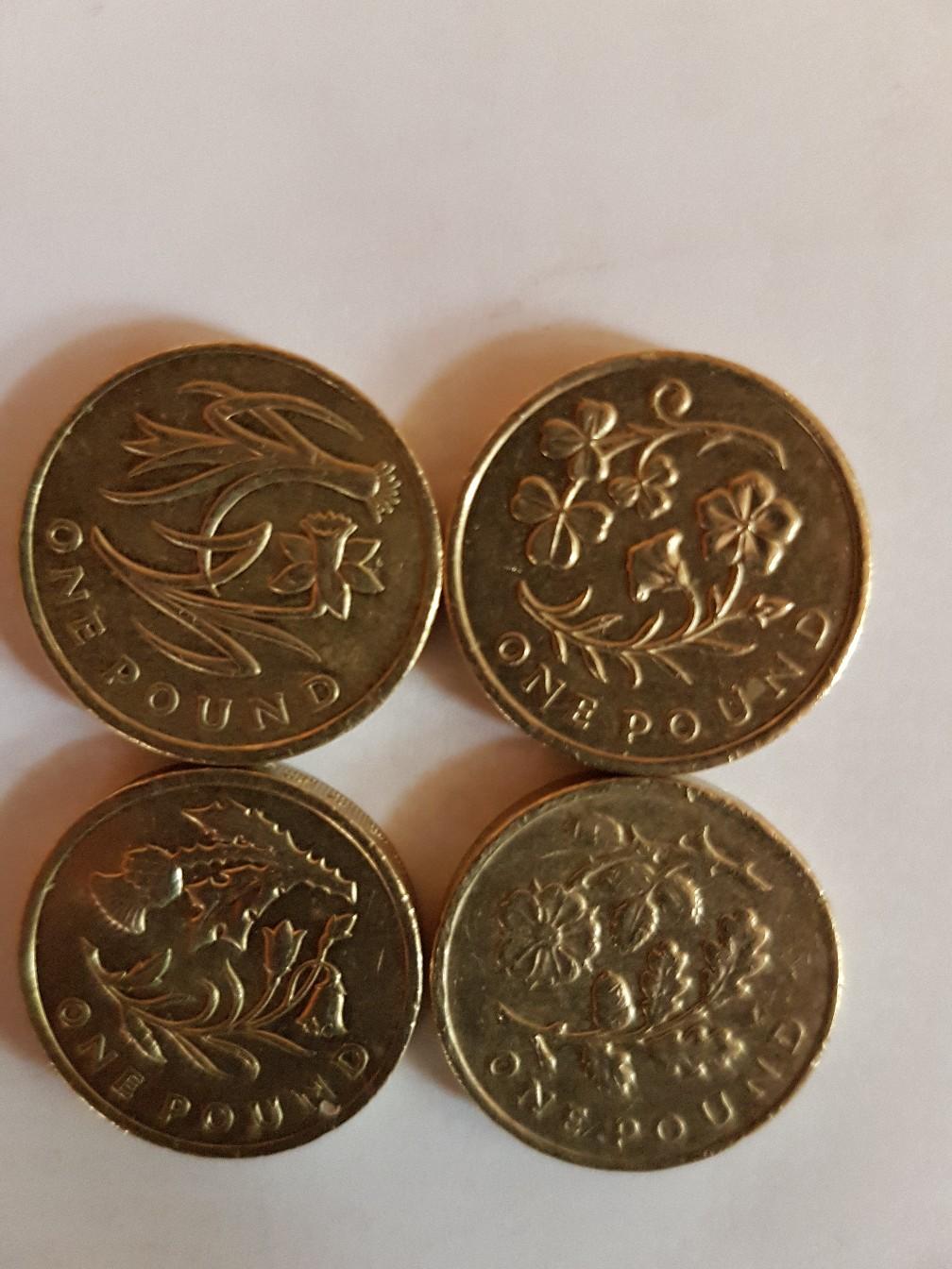 One pound coins in London Borough of Havering für 8,00 £ zum Verkauf ...