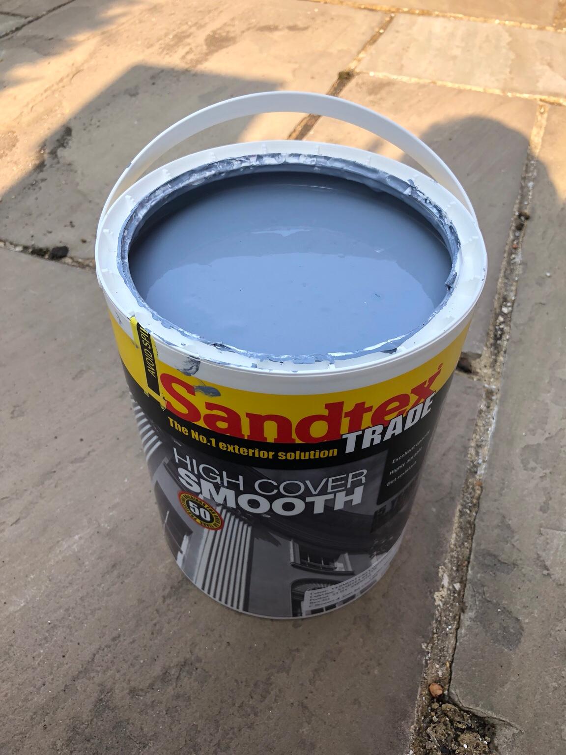 Sandtex masonry paint in CR0 London for £12.00 for sale Shpock