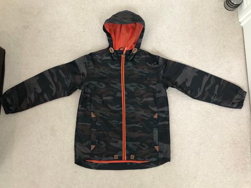 Buy & Sell West London Hounslow - Photos for Camouflage Waterproof Coat