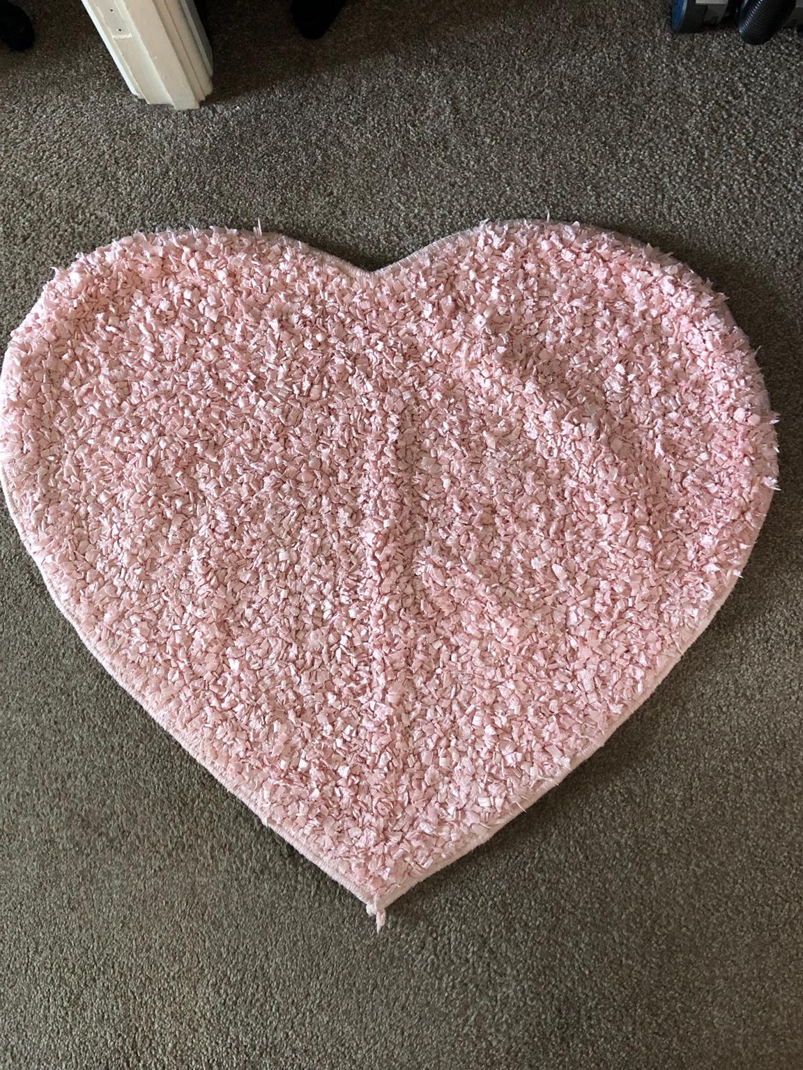 Next heart pink rug in CV11 Nuneaton and Bedworth für 7,00 £ zum