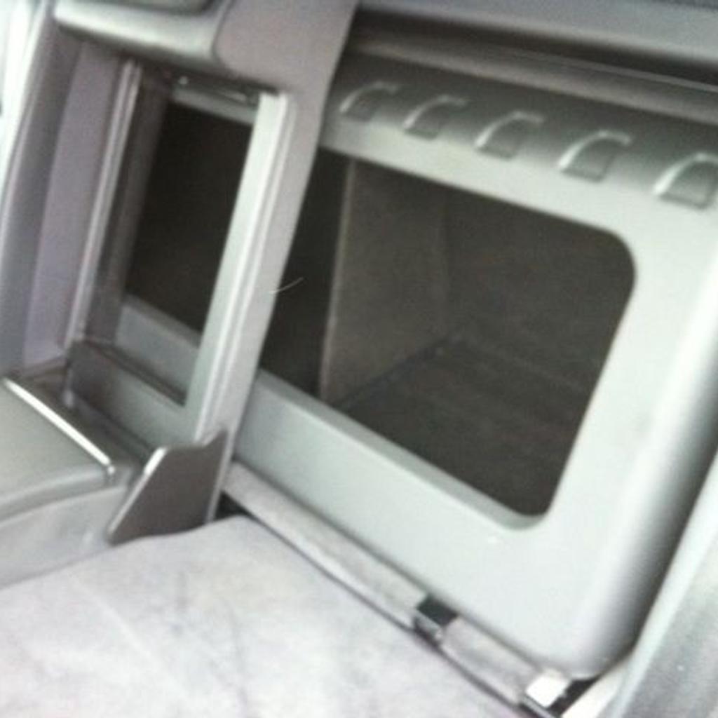 Original Audi Kofferraumbox Ablagekasten für in 5102 Anthering für 60,00 €  zum Verkauf