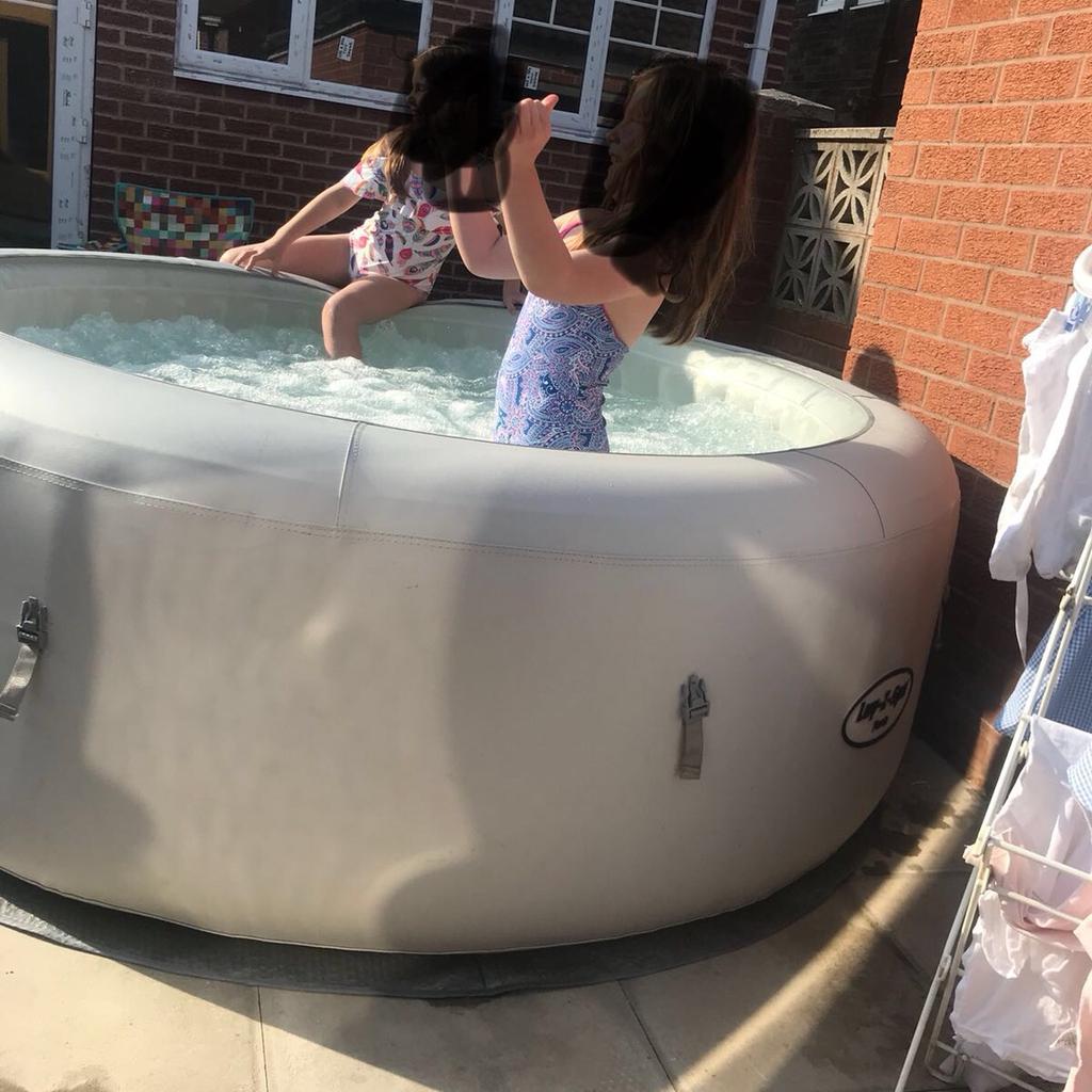 Lazyspa. Paris with integrated led lighting in Doncaster for £285.00 for sale Shpock