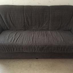 Couch, nicht durchgesessen, keine Flecken
Nur für Selbstabholer

188 x 94cm
Sitzfläche 52cm
Rückenlehne 80cm